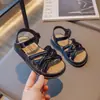 Sandálias Romanas Trançadas Moda Estilo Coreano para Meninas 2025 Primavera/Verão Novas Sandálias de Princesa com Biqueira Aberta, Solado Grosso e Antiderrapante para Crianças de Tamanho Médio a Grande