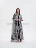 Gabardina de Estilo Otoño-Invierno para Mujer, Cárdigan Estampado Plegado Issey Miyake, Gabardina Larga, Gabardina tipo capa