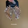 Pendientes de Ala Exagerados con Pedrería Estilo Europeo y Americano de Aguja de Plata, Pendientes de Lujo Ligero de Gama Alta, Accesorios de Oreja de Moda y Únicos para Mujeres