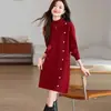 Vestido de lã tricotado elegante estilo coreano com gola alta, vestido suéter de comprimento médio da moda para outono e inverno que cobre os quadris, preto