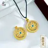 Colgante Redondo Estilo Tíbet Chapado en Oro con Flores Huecas Talladas e Incrustaciones de Diamantes, Cobre Chapado en Oro, Presentando un Delicado Diseño de Turquesa, Exquisito y Versátil