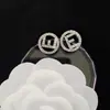 Pendientes de alta calidad para todo tipo de atuendos, pendientes de moda para hombres y mujeres, letras de pedrería, todo a juego, pasador de plata s925, accesorios de aleación