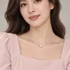 Colar Feminino Novo Corrente Clavícula Pearl High Sense de Nicho Luxo Leve Celebridade Cyber Explosões Colar Pingente de Joia Atacado
