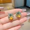 Brincos de Borboleta de Cristal com Pedras de Diamante Estilo Coreano Design Exclusivo Versátil Brincos de Luxo Leve Delicados para Mulheres