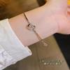 Pulsera de Corazón Mobius Tres Segundos para Mujer Nicho Lujo Ligero Joker Pulsera de Alto Sentido Pulsera Fuente de Fábrica Venta al por Mayor