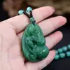 Venta al por mayor de fábrica de Yiwu collar de calcedonia verde oscuro estilo étnico marca Guanyin Dragón Buda panzón cadena larga para suéter