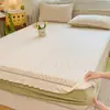 Sábana acolchada de terciopelo de leche con estampado floral pequeño estilo francés, pieza única, colcha de forro polar para otoño/invierno, protector de colchón cálido y funda protectora