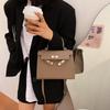 Moda Transfronteriza Bolso Versátil de Platino para Mujer 2026 Nuevo Bolso de Mano Vintage Bolso Kelly Bolso Cruzado de Hombro para Viajes de Nicho