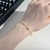 Pulseira feminina japonesa e coreana nova de prata esterlina S925 Trevo zircônia incrustada borboleta cauda oca diária pulseira feminina atacado