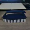 Escova de plástico escova de lavar roupa escova multifuncional para casa escova de descontaminação forte escova para tábua de passar roupa escova de cerdas com cabo fabricante em estoque
