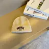 Conjunto de Dos Piezas de Gorro y Bufanda Tejidos para Niños para Otoño e Invierno, Elegante Gorro con Protección para las Orejas para Niños Mayores, Calentador de Cuello a Prueba de Viento de Color Sólido para Niños