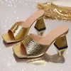 Sandalias de tacón alto de nuevo estilo transfronterizas, sandalias de tirón cuadradas de moda con estampado de piedra, disponibles en tallas grandes, casuales y adecuadas para exportación, sandalias de verano para mujer