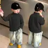 Camada Base Térmica de Fleece Masculina e Infantil com Gola Meia-Alta para Outono e Inverno Camiseta Versátil Listrada Estilosa de Manga Longa para Crianças