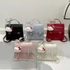 Mochila de alta gama estilo academia con doble hebilla 2026 Nueva moda Bolso de mano versátil Bolso de hombro con relieve para el trabajo