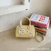 Bolsa de Mão Boston Fofa de Bolinhas Japonesa Coreana Feminina Estilo Novo Transfronteiriço Nicho Exquisita Versátil Ombro Transversal Bolsa Almofada