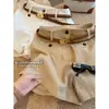 Pantalones Cortos de Lino Blancos Estilo Old Money para Mujer 2026 Nueva Temporada de Verano Ropa Exterior de Gama Alta Simple Versátil Casual de Pierna Ancha