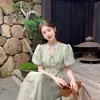 Vestido con Cuello Av para Mujer, Falda de Longitud Media, Nuevo Estilo Chino 2025, Estilo Lujo Ligero, Mangas Abullonadas de Verano, Estilo Nacional, Ambiente Elegante de Socialité