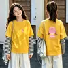 Camiseta listrada de manga longa para meninas, coleção primavera/outono, novo estilo 2026, blusa de algodão pura infantil da moda, top de camada interna para meninas