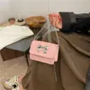 Bolsa Quadrada Pequena Fashion com Laço para Mulheres, Mini Versátil Casual Personalidade Textura Retrô Bolsa de Mão com Corrente Bolsa Transversal