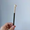 Brocha Biselada Sombra Iluminador Scythe Brocha de Maquillaje para Contouring Brocha Media Abanico Biselada para Sombra de Nariz Herramienta de Belleza En Stock
