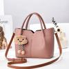 Lindo Bolso Cubo Portátil de Oso 2024 Nuevo Estilo Coreano Bolso de Hombro para Mujer Nicho de Alta Gama Bolso Cruzado
