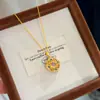 Collar con Colgante Ruyi Forma de Flor de Jade Blanco y Diamante Azul, Filigrana Hueca Estilo Nacional, Chapado en Oro, Estilo Chino Retro, Regalo para Novia