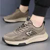 Zapatos de Hombre 2026 Primavera Nuevos Zapatos Casuales Transpirables Antideslizantes Suela Suave Versátiles Zapatos Deportivos para Exteriores Diarios Zapatos para Correr