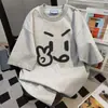 Camiseta Divertida Estampada Estilo Preguiçoso Gola Redonda Manga Curta Nicho Comutador Verão 2025 Novidades Masculinas e Femininas Tops Largos Ins