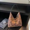 Bolsa Tote Grande de Couro Sintético Estampada de Leopardo Retro de Nicho Coreano para Mulheres Nova Moda Outono e Inverno Bolsa de Ombro/Axila