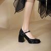 Primavera/verano 2022 nuevo estilo europeo y americano punta cuadrada impermeable plataforma corte bajo tacón alto grueso color sólido moda zapatos de mujer