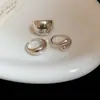 Anel Aberto Irregular de Pérolas Brilhantes Moda Europeia e Americana Versátil Anel de Dedo Leve Luxo Anel de Dedo de Alta Qualidade para Mulheres