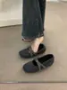 Pantuflas planas, marrones, elegantes y mullidas para mujer, colección otoño/invierno 2025, zapatos de algodón forrados de vellón, pantuflas estilo Birkenstock de punta redonda