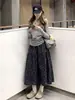 Falda estampada floral negra para mujer, nueva falda de otoño de cintura alta en línea A, adecuada para figuras petite con forma de pera, falda larga plisada de talla grande