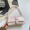 Bolso pequeño cuadrado retro versátil de estilo francés minimalista 2026, bolso cruzado elegante y de alta calidad