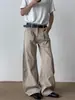 Jeans Retro Americano Plissado Cleanfit com Barra Curva Desgastado para Homens, Calça Versátil Tendência de Primavera e Outono Reta com Barra Flare