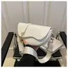 Bolsa Feminina de Nicho Luxuosa High-End Outono 2025 Nova Tendência Moda Bolsa de Ombro de Axila Bolsa Transversal Versátil