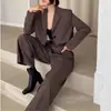 Conjunto de Moda Feminina Coreana Dongdaemun de Alta Qualidade: Top de Alça + Blazer Curto + Calça Vintage de Cintura Alta