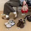 Zapatillas de entrenamiento alemanas de nicho para mujer, nuevo modelo de otoño 2026, súper populares, ligeras, antideslizantes, versátiles, hacen que los pies parezcan más pequeños, zapatillas deportivas