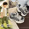 Tenis infantiles, colección primavera 2026, versátiles y con estilo para niños, con suela antideslizante, diseño "dad shoe" de moda y material transpirable, adecuados para niños mayores