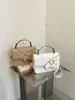 2026 Bolso de Hombro Nuevo de Moda Tendencia Cruzado para Mujer Otoño Diseño de Nicho Alta Apariencia Bolso Cuadrado Pequeño para Mujer
