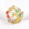 2025 Nuevo Corsage de Cristal de Colores Japonés y Coreano Broche de Animal Fénix Moda Femenina Traje Broche de Pluma de Pavo Real