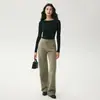 Conjunto de duas peças: Cardigã com gola polo 35% cashmere com um bolso em um lado + Calça reta de malha lisa com cadarço