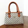 Bolsa de Presente para o Dia das Mães 2026 Nova Bolsa Versátil para Mãe de Meia-Idade e Idosa, Bolsa Pequena para Sogra, Bolsa Tote de Compras