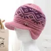 Novo Chapéu Quente de Inverno para Mulheres de Meia-Idade e Idosas, Proteção para Orelhas de Vovó, À Prova de Frio, Chapéu de Lã Tricotado com Pelúcia