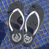 Chanclas de verano para mujer para uso en exteriores, antideslizantes, cómodas, diseño simple, adecuadas para la costa y la playa, sandalias de suela plana