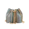 2026 Verão Novo Tendência Palha Tecida Colorida Personalidade Grande Capacidade Design de Cordão Estilo Coreano Bolsa Transversal Atacado Bolsa Feminina