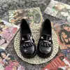 Mocasines gruesos lindos con forma de pata de gato estilo japonés para mujer, nuevos zapatos de uniforme JK Lolita 2026, zapatos versátiles para estudiantes
