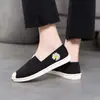 Zapatos de tela para mujer 2023 nuevos suela suave transpirables primavera slip-on casual estilo Old Beijing planos versátiles de lona a la moda