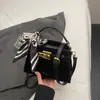 Bolso de Mano y Bolso Cruzado Texturizado Retro de Moda 2025 Invierno Nueva Moda Casual de Hombro Cruzado Pequeño Cuadrado