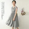 Foto real Vestido preto xadrez com cordão e decote V feminino verão novo saia de comprimento médio com mangas curtas e corte evasê